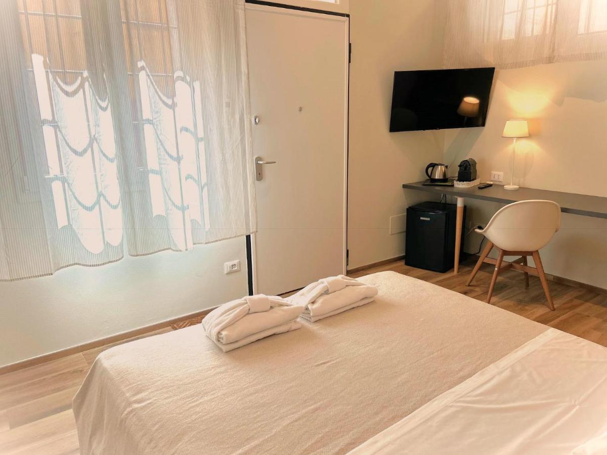 Bed In Bo San Carlo Hotel Bologna Kültér fotó